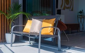 Home At Azores - Sunrise Apartment
